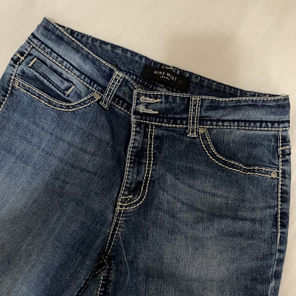 Jeans - Picture 2 of 3